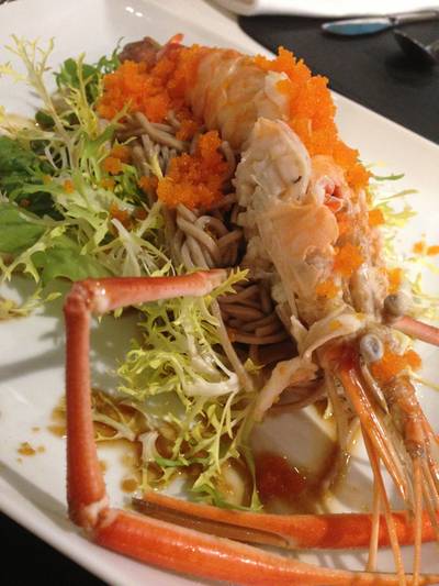 สลัดโซบะ ที่ ร้านอาหาร Greyhound Café สยามเซ็นเตอร์