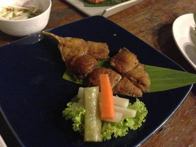 ปลาอินทรีแดดเดียว ที่ ร้านอาหาร ระเบียงทะเล