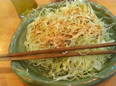 สลัดกะหล่ำปลี ที่ ร้านอาหาร Saboten Central World