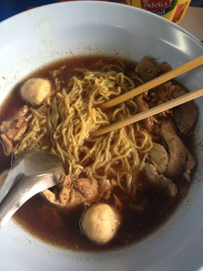 ร้านอาหาร ก๋วยเตี๋ยวลุงหนั่น