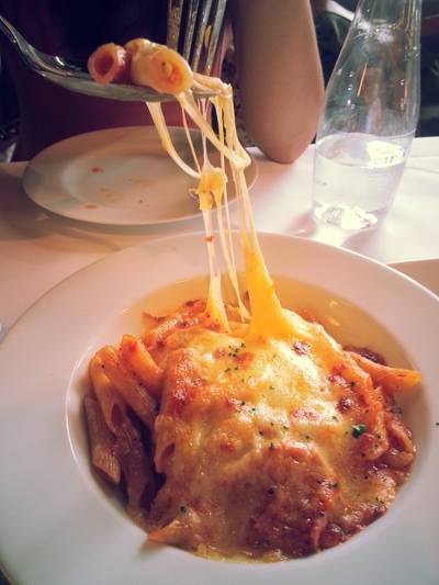 Penne Al Pomodoro with Ham & cheese ยืดดดดดดสุดๆ ที่ ร้านอาหาร Greyhound Cafe Avenue รัชโยธิน