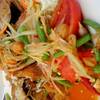 ส้มตำปลาทับทิม ที่ ร้านอาหาร โคขุน ปลาเขื่อน