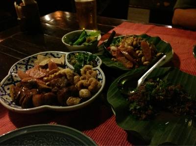 ร้านอาหาร บ้านไร่ยามเย็น ร้านอาหาร บ้านไร่ยามเย็น