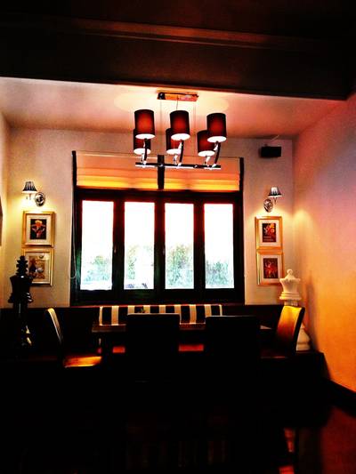 บรรยากาศภายในร้าน ที่ ร้านอาหาร ขวัญจิตร