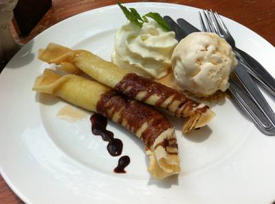 ร้านอาหาร The Glass House