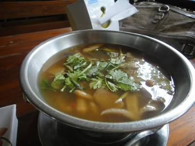 ต้มยำเห็ดโคน ที่ ร้านอาหาร ครกไม้ไทยลาว