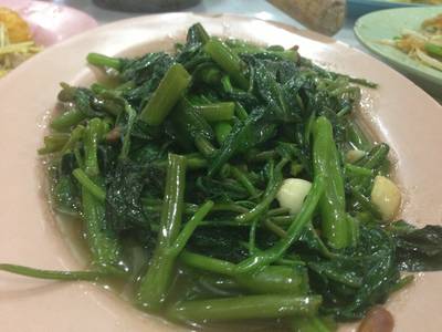 ร้านอาหาร ง่วนหลีหลังสวน