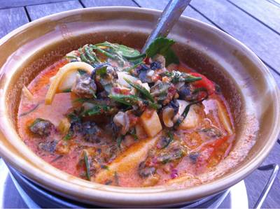 แกงคั่วหอยขม ที่ ร้านอาหาร แพอาหาร กู๊ดวิว