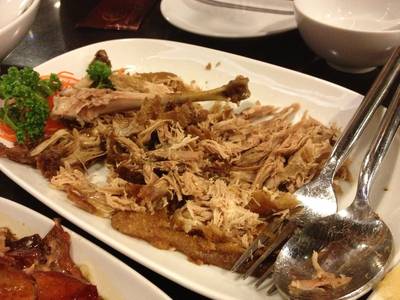 เป็ดอโรมาติก ลืมถ่ายแผ่นแป้งมาอะ ที่ ร้านอาหาร Four Seasons Mega Bangna