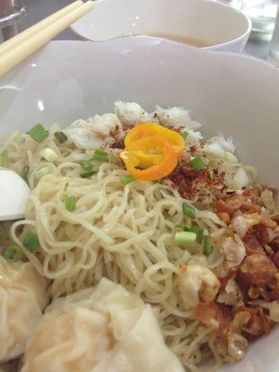 บะหมี่เกี๊ยวปูทะเลแห้ง+นํ้าซุป 50 บาท นุ่มอร่อยลิ้น ที่ ร้านอาหาร ร้านโอเดียน