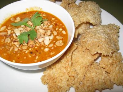 ข้าวตังหน้าตั้ง ทานเล่นเพลินใจ ที่ ร้านอาหาร บ้านใบตอง