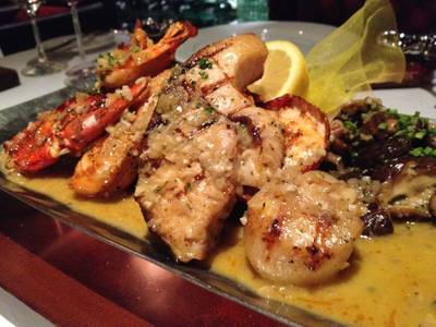 Seafood Mix Grill ที่ ร้านอาหาร New York Steakhouse