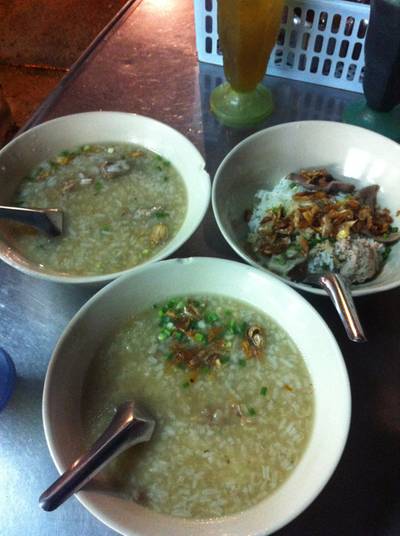 ร้านอาหาร โกเบ๊นซ์ ก๋วยจั๊บ เกาเหลาเลือดหมู