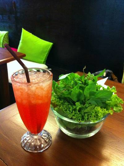สตรอเบอรี่โซดา ที่ ร้านอาหาร Eat Viet