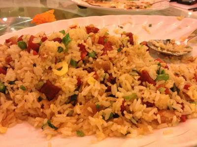 ข้าวผัดหมูแดงไช้โป้ว ที่ ร้านอาหาร อาเก่ง อบาโลน (Ah-Keng Abalone) ข้าวผัดหมูแดงไช้โป้ว ที่ ร้านอาหาร อาเก่ง อบาโลน (Ah-Keng Abalone)