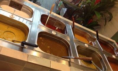 ขนมจีนบุฟเฟต์ ที่ ร้านอาหาร มีจะกิน The Nine พระราม 9