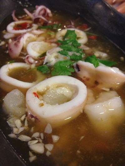 อาหารออกเร็ว รสชาติไม่ขี้เหร่ ที่ ร้านอาหาร สายลม