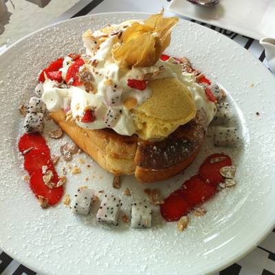 ร้านอาหาร The Village Garden Restaurant