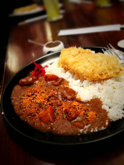 ข้าวราดแกงกระหรี่ของสมาชิกร่วมโต๊ะ ไม่ได้ชิมครับ ที่ ร้านอาหาร KUU Central World