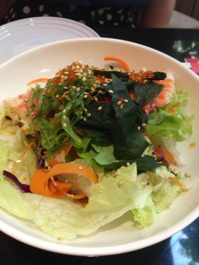 สลัดกุ้ง(มั้ง) จำชื่อไม่ได้อ่ะค่ะ >< ที่ ร้านอาหาร Kasa Japanese restaurant The Circle