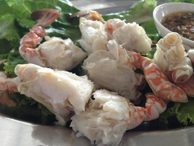 กรรเชียงปูนึ่ง ที่ ร้านอาหาร แสงไทย ซีฟู้ด