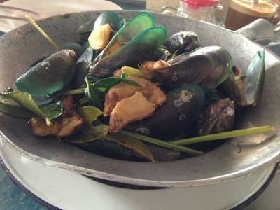 ร้านอาหาร แสงไทย ซีฟู้ด