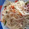 ยำขนมจีนกุ้งแห้ง ที่ ร้านอาหาร ส้มตำเจ๊จู