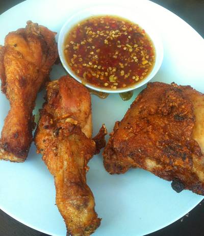 ไก่ทอดเดชาจ๊ะ ที่ ร้านอาหาร ไก่ทอดเดชา
