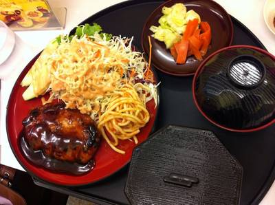 เซตสเต็ก ที่ ร้านอาหาร อุมาอิเตะอิ