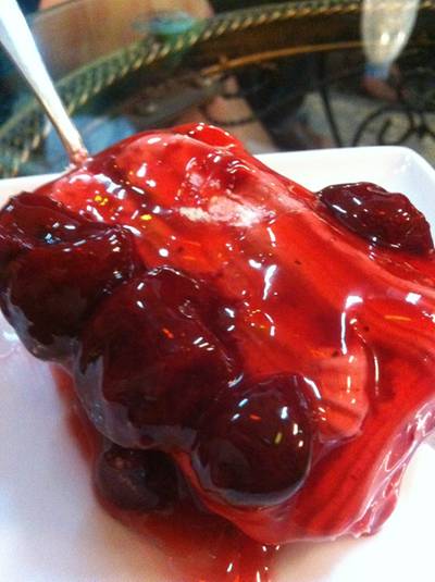 เค้กสตรอเบอรี่ ที่ ร้านอาหาร Together Bakery & Cafe หัวหิน