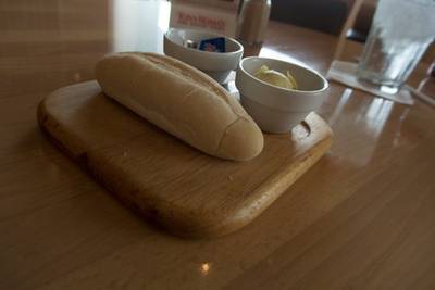 ขนมปังทานเล่น ที่ ร้านอาหาร Tony Roma's Siam Paragon