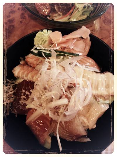 ร้านอาหาร Uomasa (อุโอะมาสะ) ร้านอาหาร Uomasa (อุโอะมาสะ)