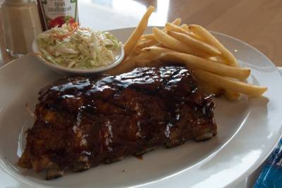 เห็นแบบนี้ ชิ้นใหญ่นะครับ ที่ ร้านอาหาร Tony Roma's Siam Paragon