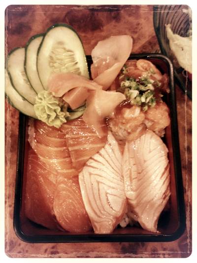 ร้านอาหาร Uomasa (อุโอะมาสะ) ร้านอาหาร Uomasa (อุโอะมาสะ)