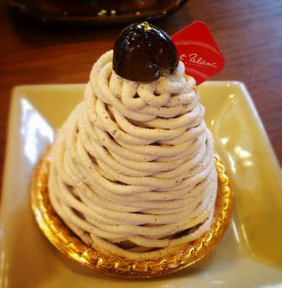 ร้านอาหาร Mont Blanc Sweet Cafe' สาขา 1 (นิมมานเหมินท์ 2)
