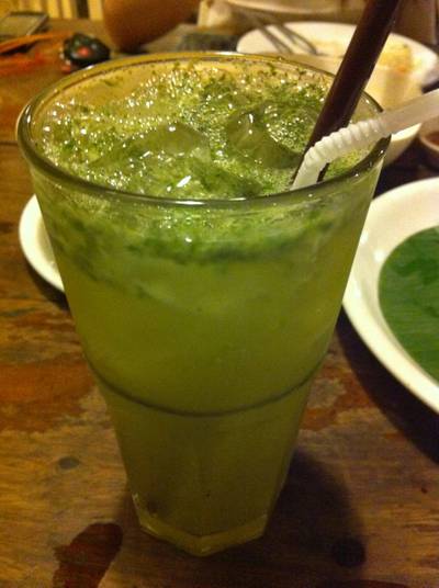 ร้านอาหาร บ้านกลางน้ำ 1