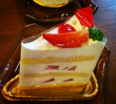 ร้านอาหาร Mont Blanc Sweet Cafe' สาขา 1 (นิมมานเหมินท์ 2)
