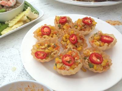 หวานค่อนข้างมาก แปลกดี ไม่ค่อยได้ทาน ที่ ร้านอาหาร อยู่เย็น หัวหิน บัลโคนี่