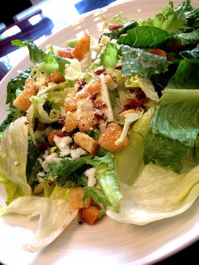Caesar Salad ที่ ร้านอาหาร Chicago Steak and Grill Caesar Salad ที่ ร้านอาหาร Chicago Steak and Grill