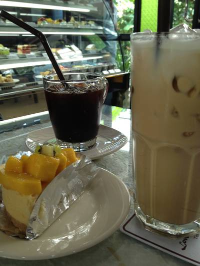 ร้านอาหาร Love at first bite