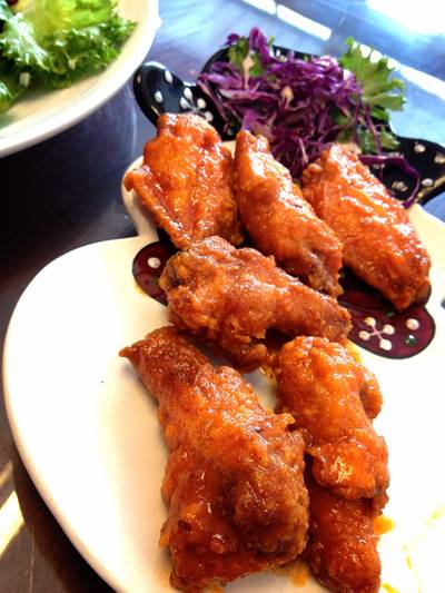 ปีกไก่ชิคาโก้ ที่ ร้านอาหาร Chicago Steak and Grill