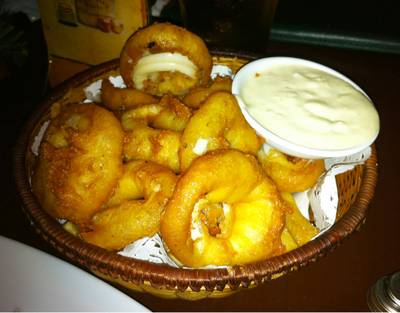 หมึกชุปแป้งทอด ที่ ร้านอาหาร Mulligans Irish Bar หมึกชุปแป้งทอด ที่ ร้านอาหาร Mulligans Irish Bar