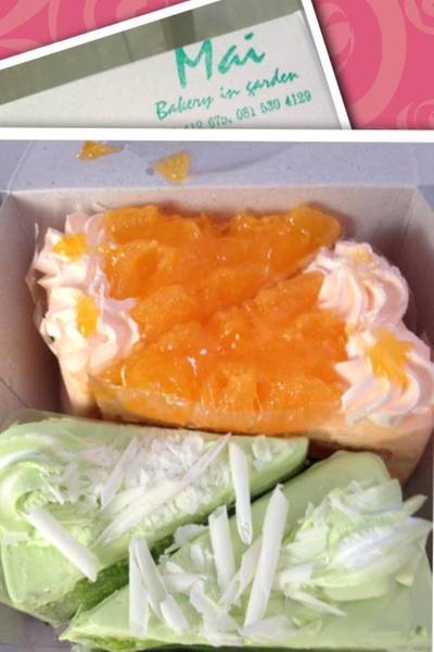เค้กส้ม กะ เค้กใบเตย แสนอร่อย ที่ ร้านอาหาร Mai bakery in garden เค้กส้ม กะ เค้กใบเตย แสนอร่อย ที่ ร้านอาหาร Mai bakery in garden