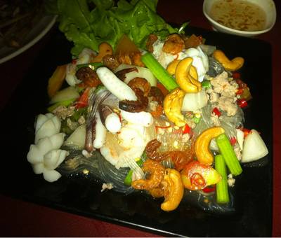 เครื่องแน่นมากค่ะ :D ที่ ร้านอาหาร บ้านตากอากาศ เครื่องแน่นมากค่ะ :D ที่ ร้านอาหาร บ้านตากอากาศ