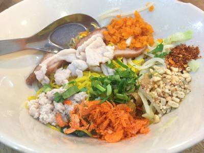 ร้านอาหาร ก๋วยเตี๋ยวชากังราว