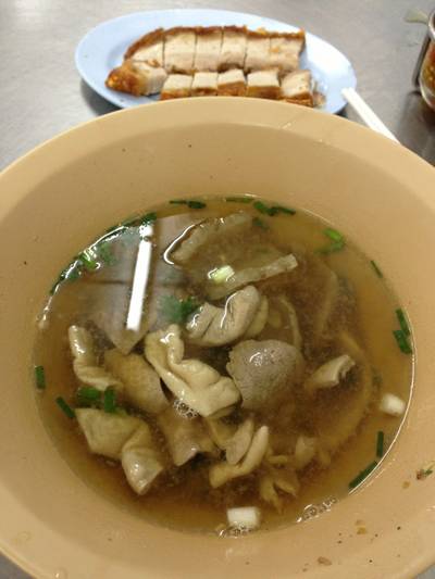 เกาเหลาเซี่ยงจี้+ไส้+ตับ ที่ ร้านอาหาร ก๋วยจั๊บมิสเตอร์โจ