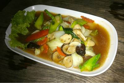 ผัดผักรวม Diet Time ที่ ร้านอาหาร Sit & Sip: Beer Chilling ผัดผักรวม Diet Time ที่ ร้านอาหาร Sit & Sip: Beer Chilling