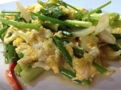 เนื้อปูผัดขึ้นไช่ !! ที่ ร้านอาหาร น้องเมย์