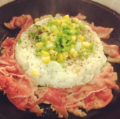 ข้าวหมูเปปเปอร์ 129-. ที่ ร้านอาหาร Pepper Lunch Central World