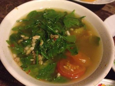 แนะนำเมนูนี้ แกงผักหวานไข่มดแดงค๊า ที่ ร้านอาหาร ต๋อง อาหารพื้นเมือง แนะนำเมนูนี้ แกงผักหวานไข่มดแดงค๊า ที่ ร้านอาหาร ต๋อง อาหารพื้นเมือง